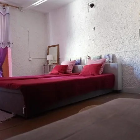 Pearl Of Danube Apartment Chl'aba