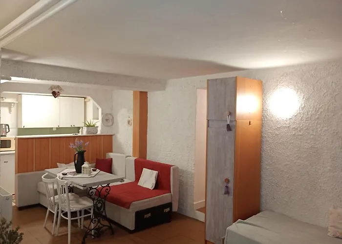 Pearl Of Danube Helemba